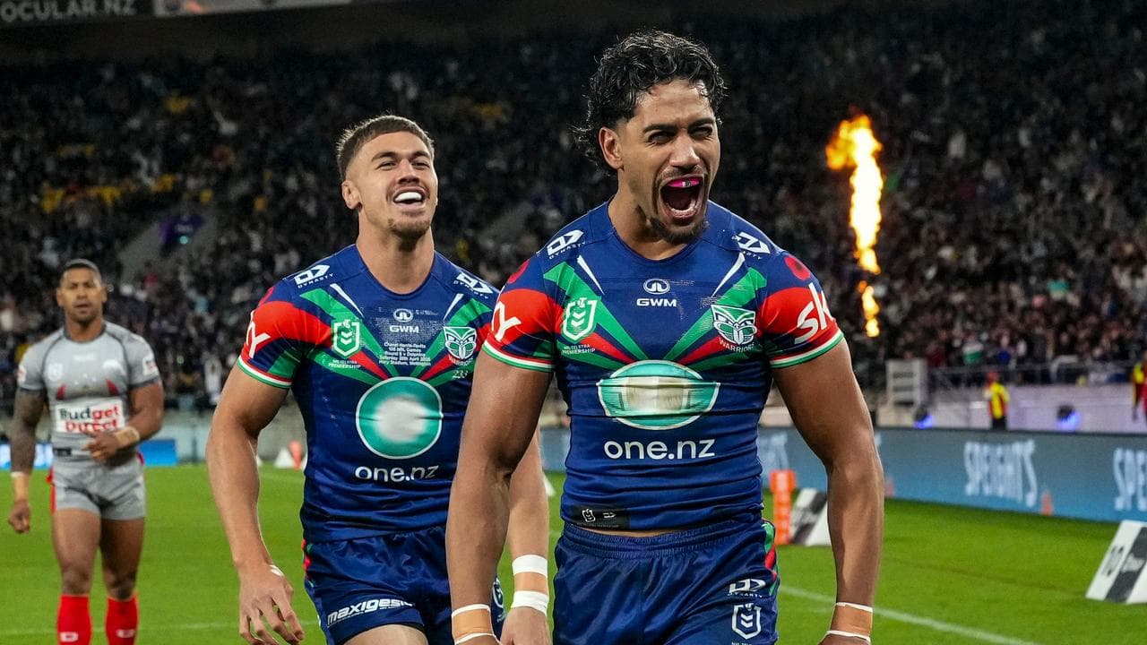 Warriors deny Dolphins to move back into NRL's top two