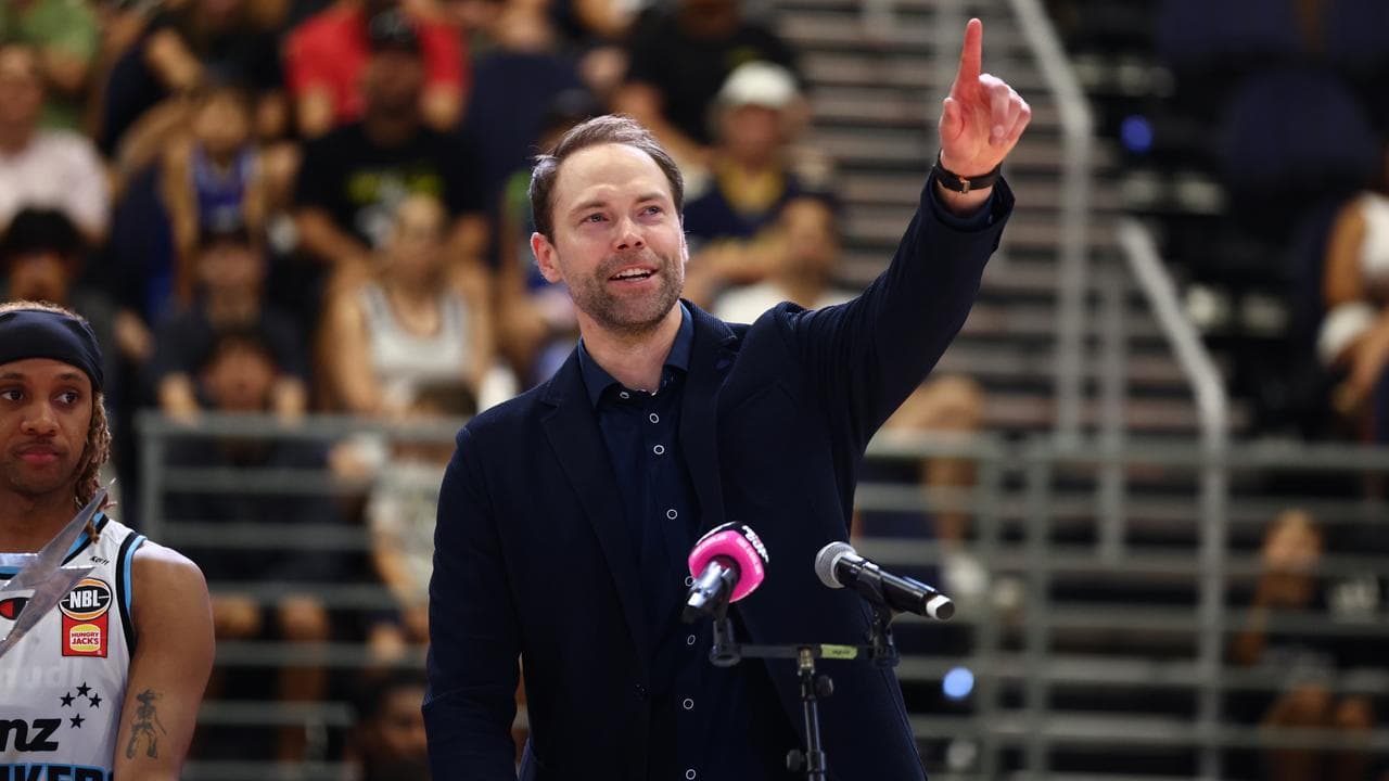 Coach Koponen calls time on NZ Breakers