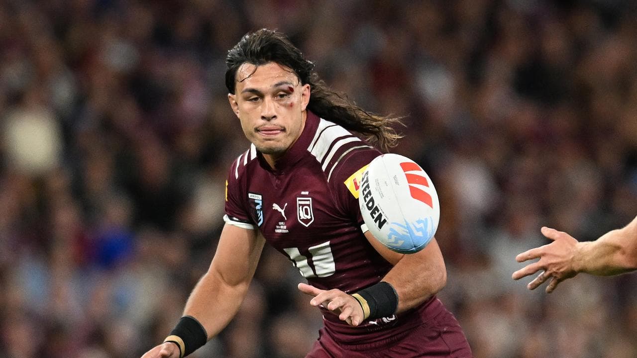 Maroons rally around prop after his father's death