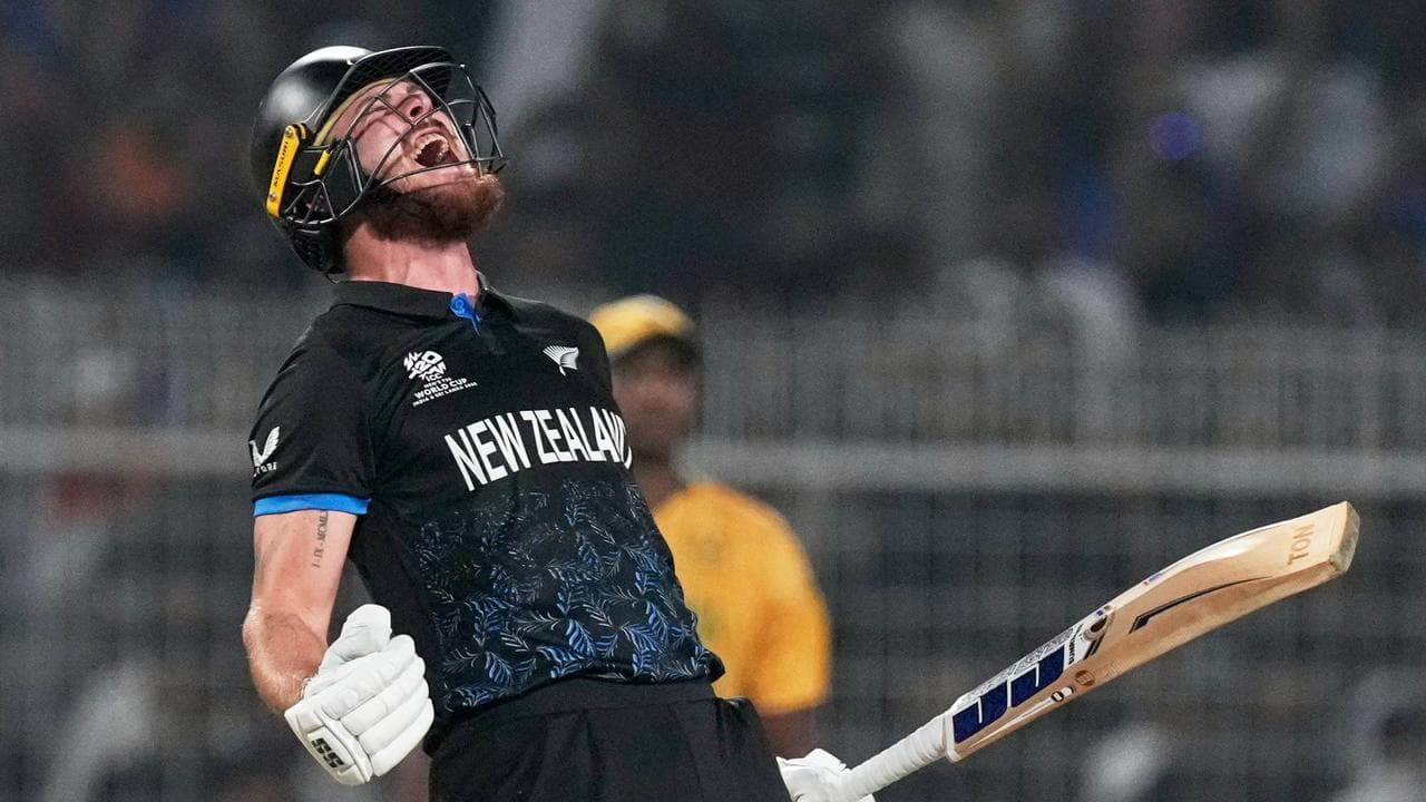 Blazing Allen century blasts Blackcaps into T20 World Cup final