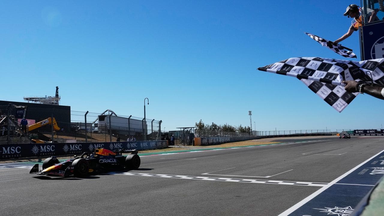 Surging Verstappen wins US Grand Prix