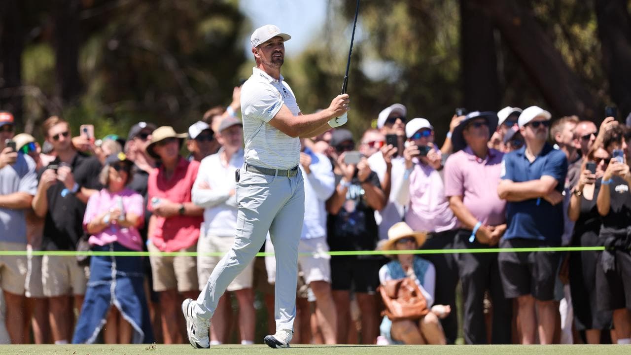 American star takes outright lead over Kiwi at LIV Adelaide