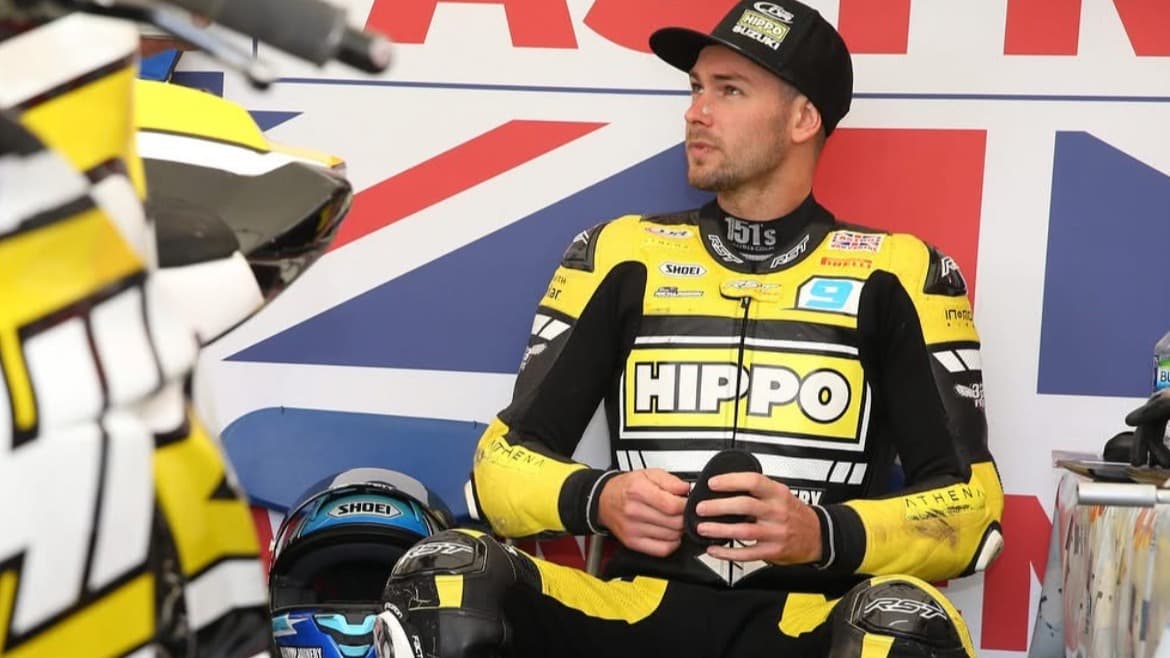 Tributes flow for Kiwi rider killed in British motorbike race