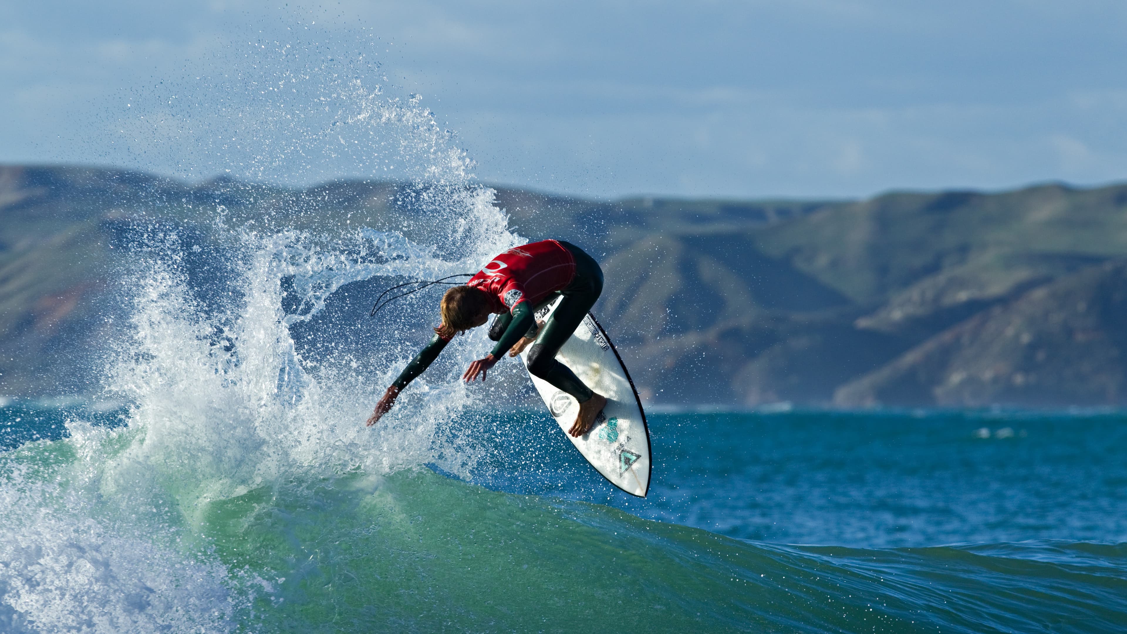 World's best surfers take over Raglan as WSL touches down in NZ