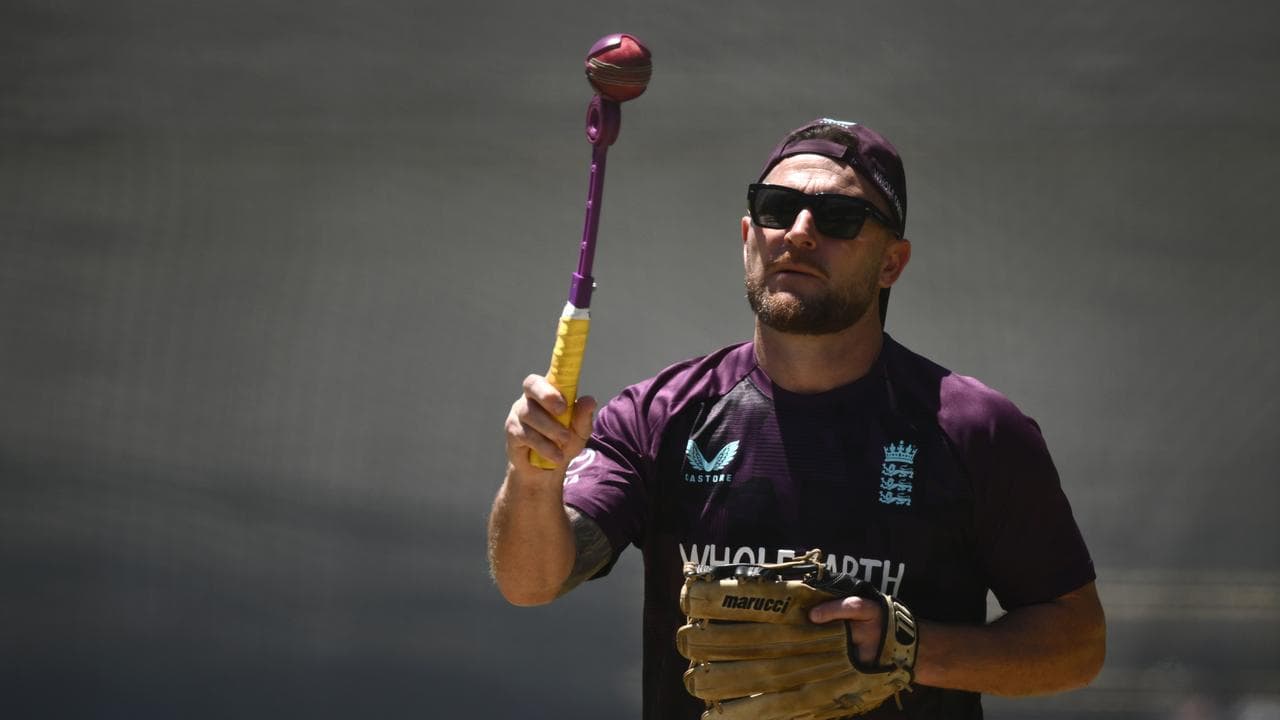McCullum 'sorry' his England failed in Ashes series