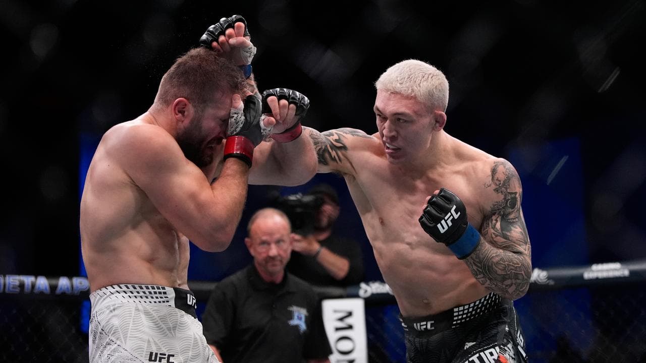 Kape continues UFC run, NZ's Stirling rises to win too