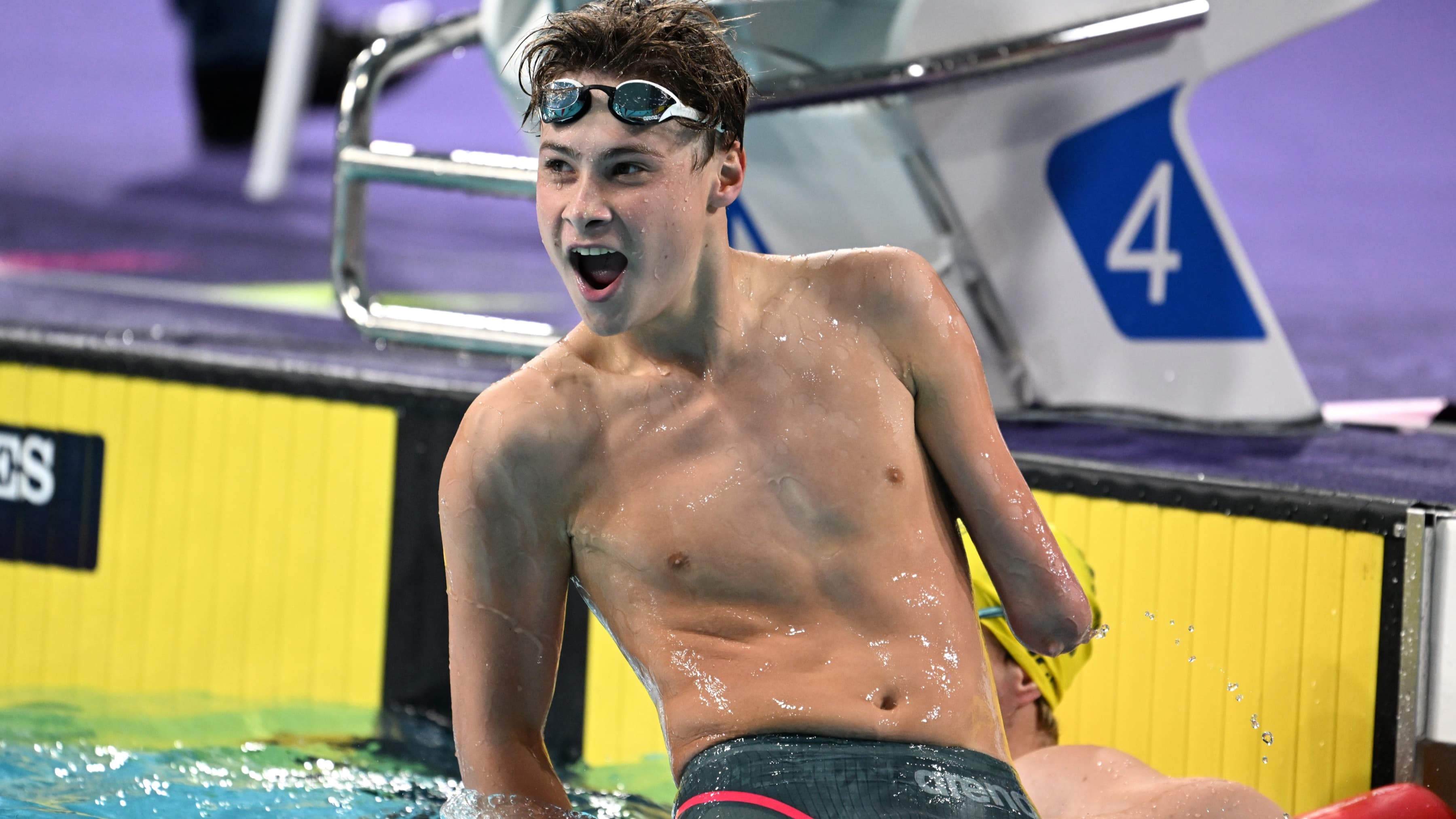 Willmer wins silver after late twist in breaststroke final