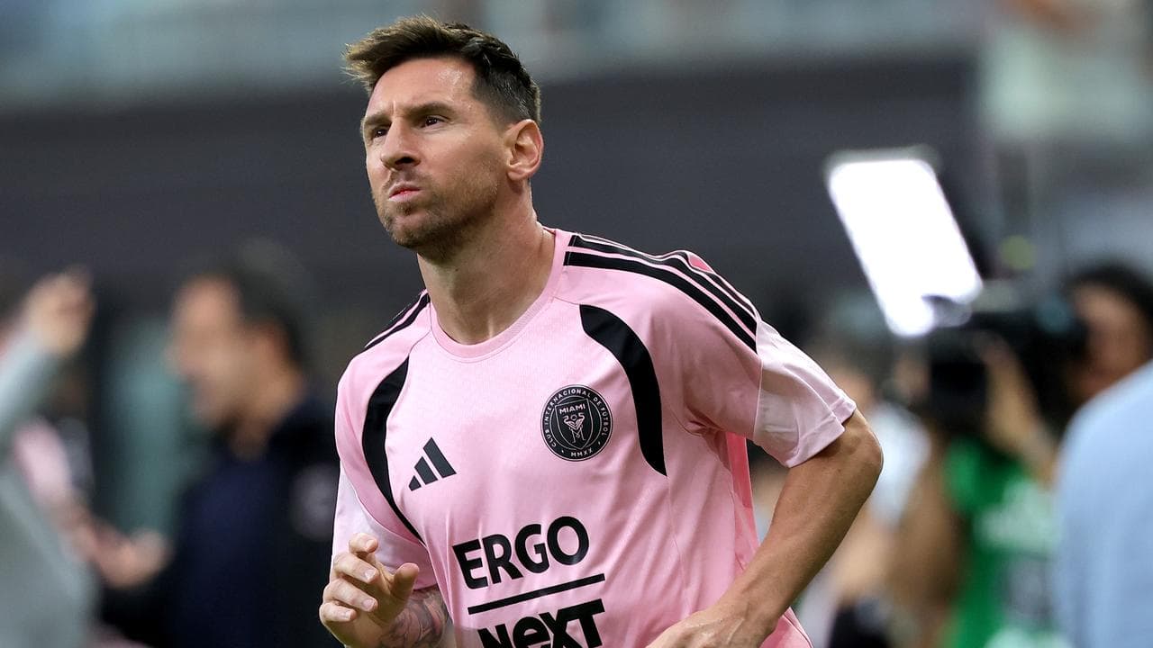 World Cup worries for Argentina as Messi hamstrung