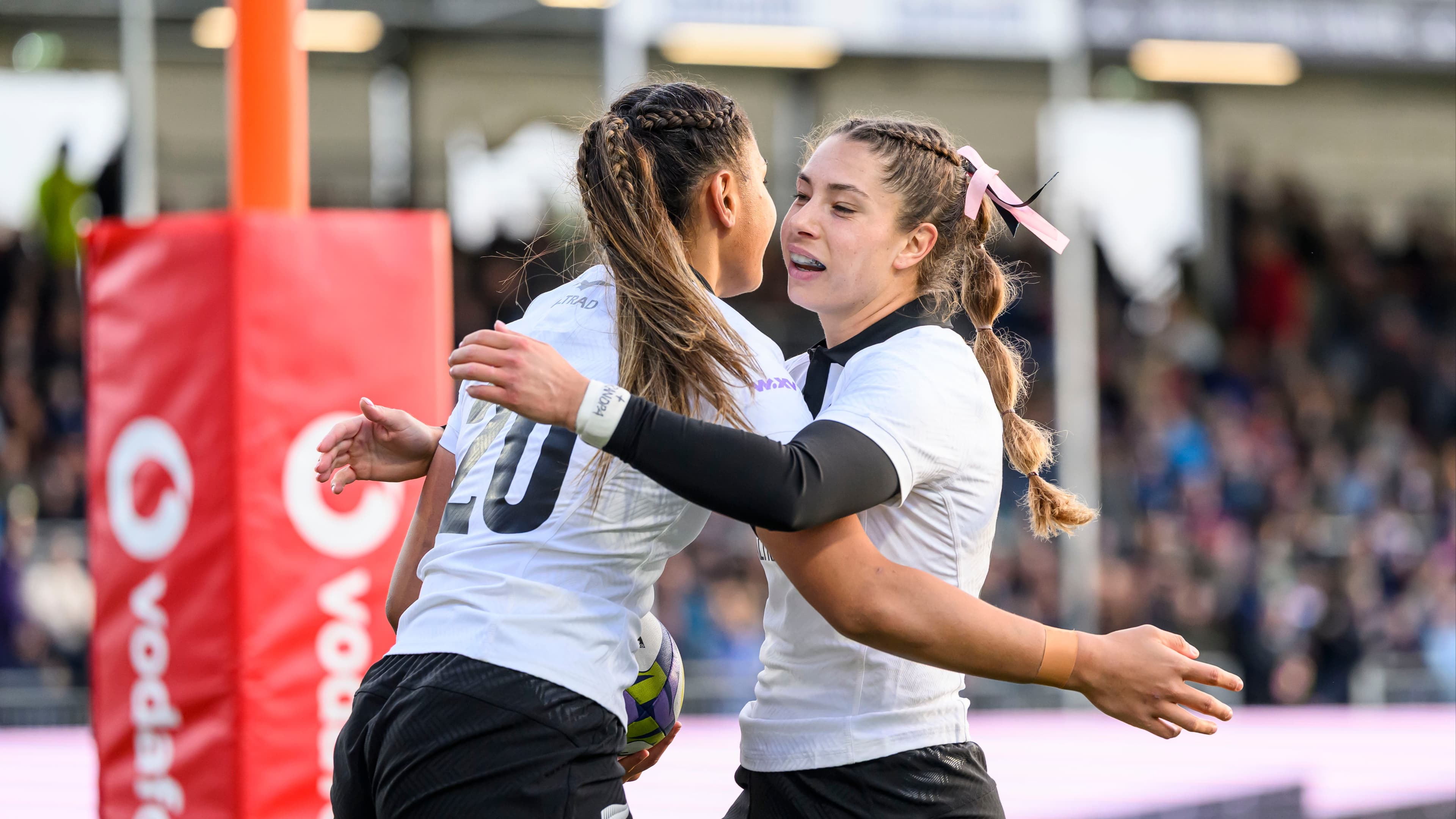 Red Roses boss wary of ‘enthusiastic’ Black Ferns challenge