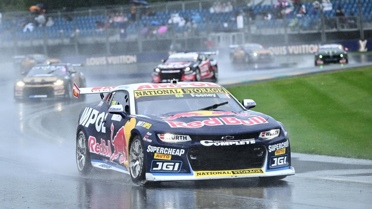 Rain slams brakes on Supercars sprint in Melbourne