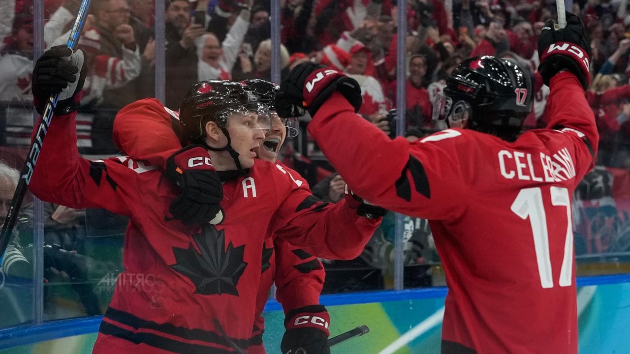 Rivals USA and Canada to meet in ice hockey's dream gold medal match