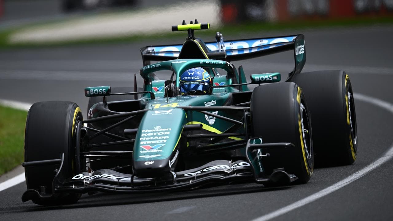 Alonso signs on for another year with Aston Martin