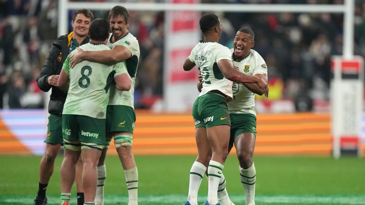 Springboks finish strongly to topple France