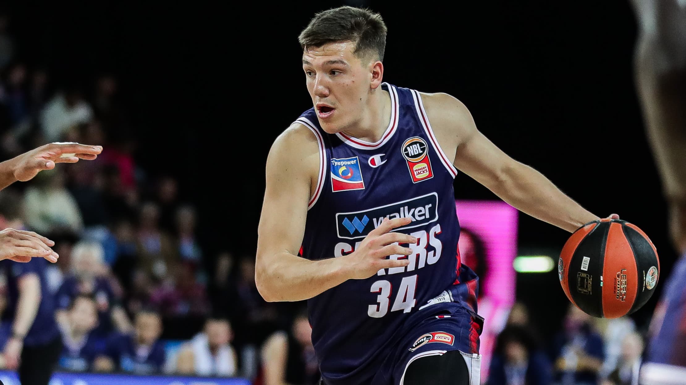 Breakers sign up Aussie star Vasilijevic