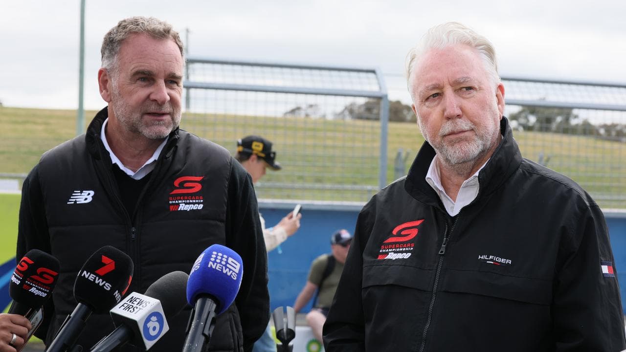 Supercars chief to vacate role in off-grid shake-up
