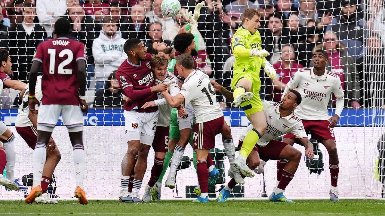 EPL refs' boss: VAR right to disallow West Ham goal