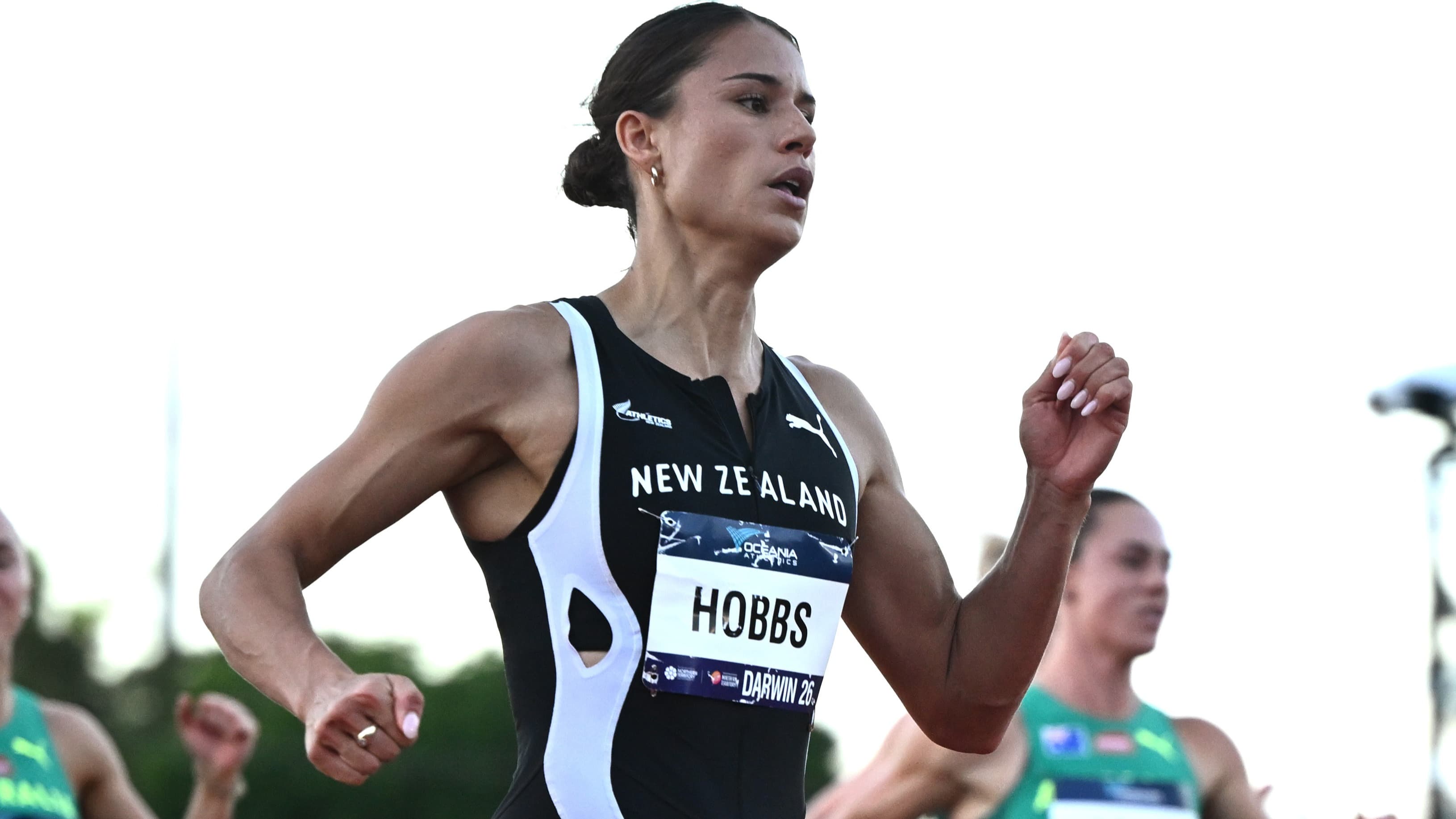 Kiwi Hobbs sprints to podium finish at Diamond League, Aussie teen struggles in debut
