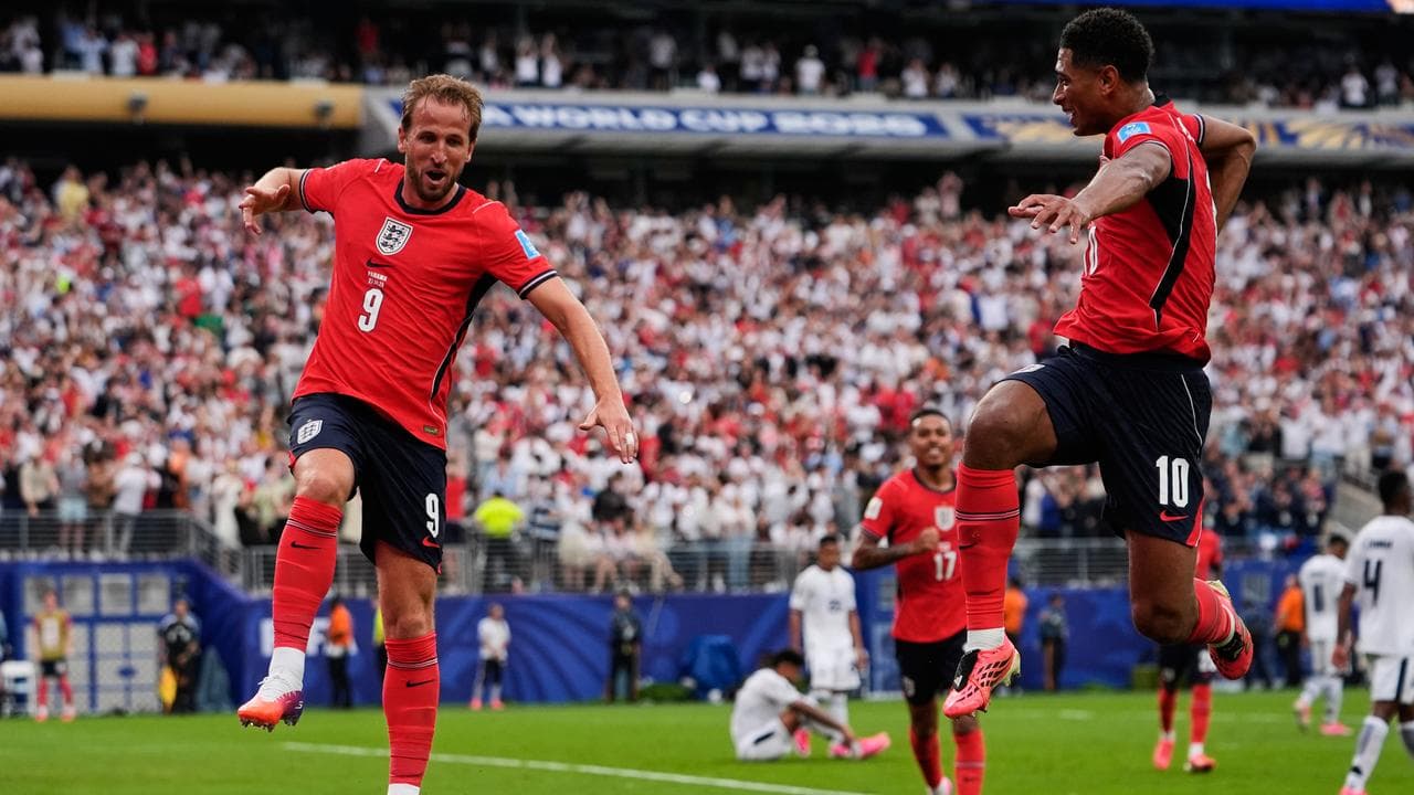 Kane becomes record scorer as England beat Panama