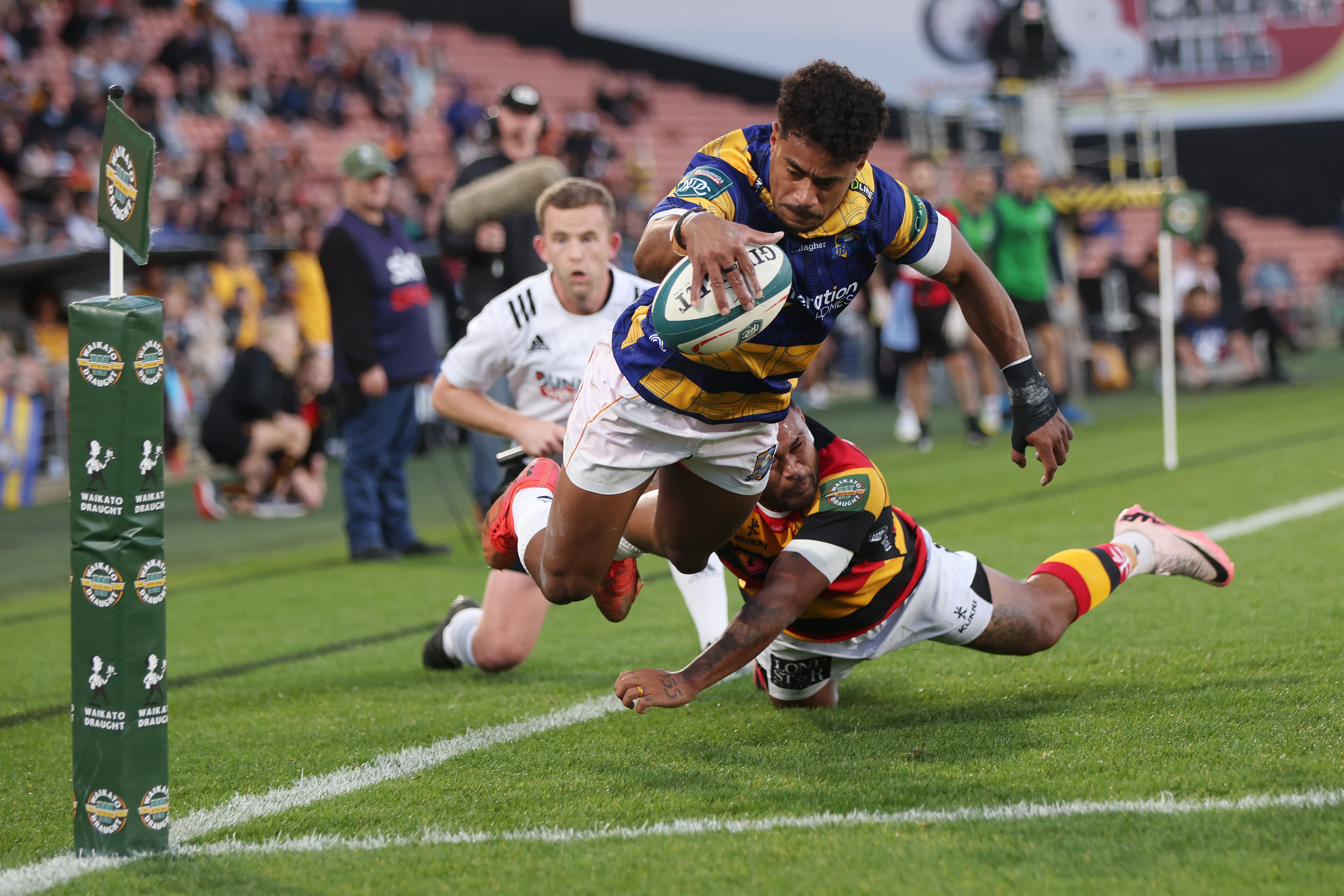 Narawa embraces new role with surging Steamers after All Blacks disappointment