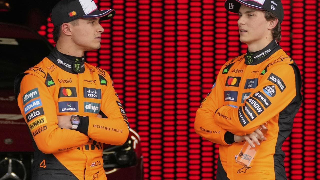 Piastri and Norris told to 'carry on racing' by McLaren