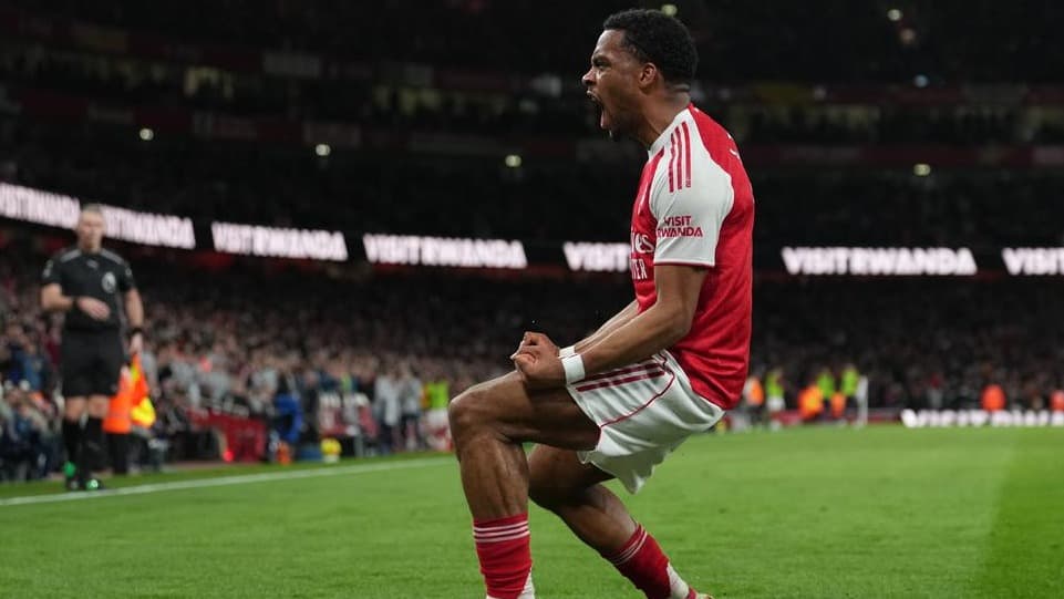 Arsenal stay firm atop Premier League with critical win over Chelsea