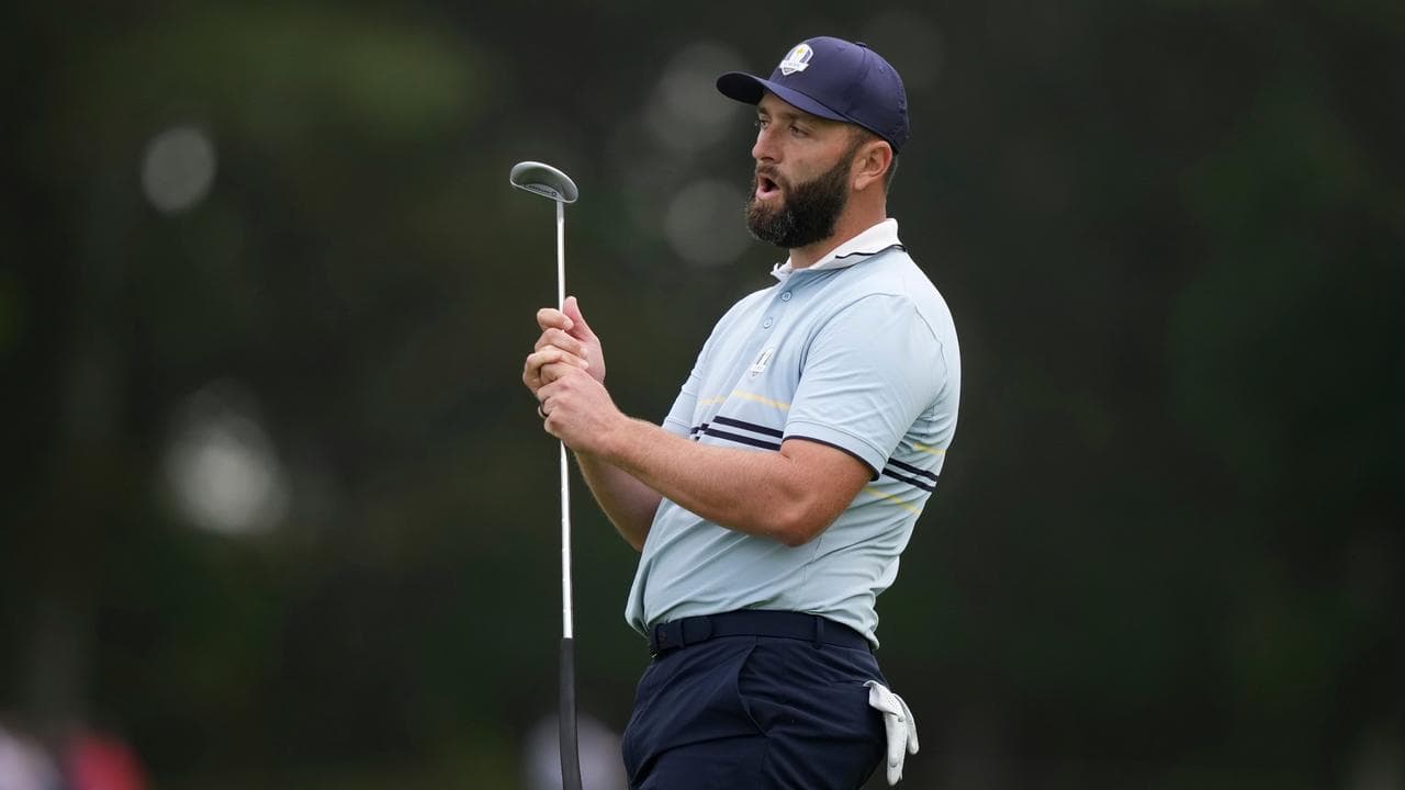 Frustrated Rahm argues with marshal during Spanish Open