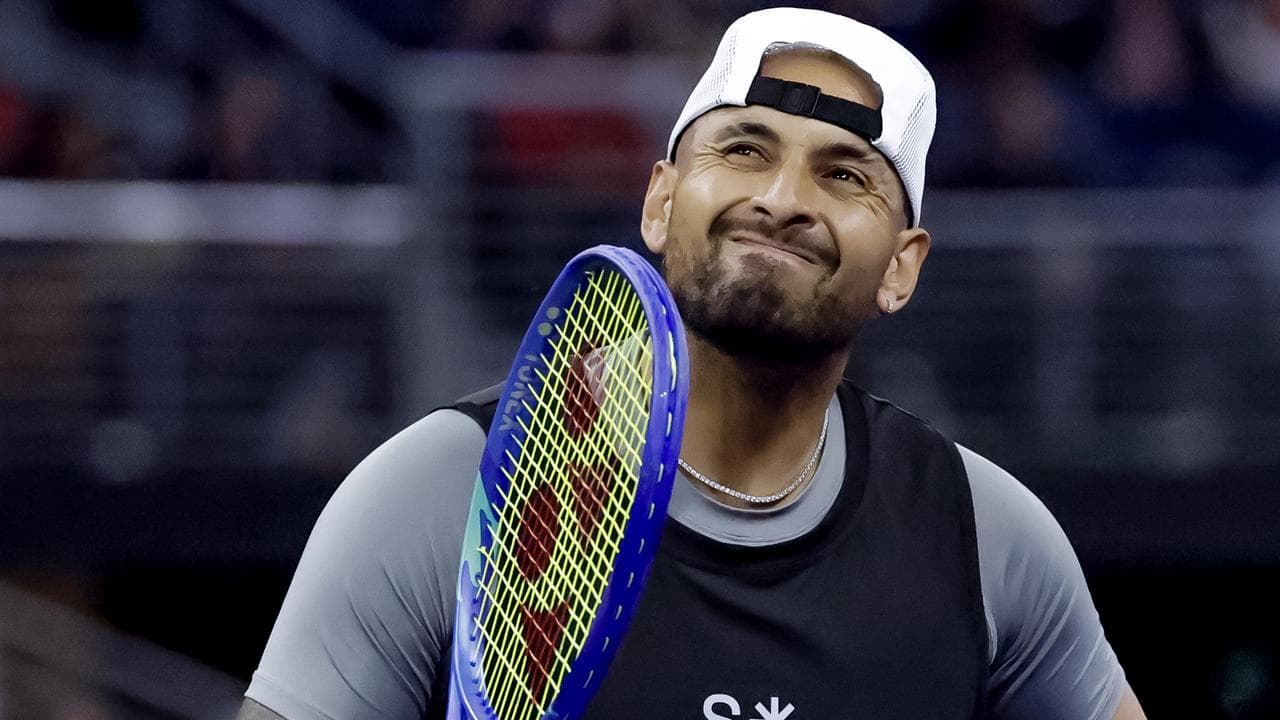 Kyrgios: Few male players would dare take on top woman