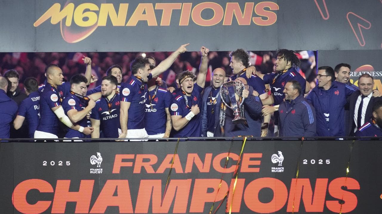 France skittle Scotland to claim Six Nations title