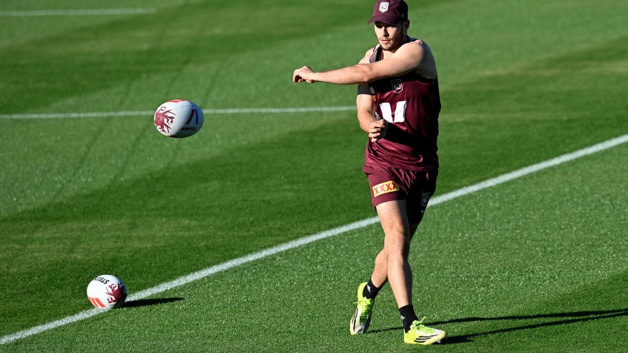 Slater 'pleasantly surprised' by Origin rookie Walker