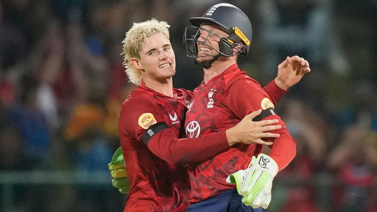 Spinners shine as England complete T20 series sweep