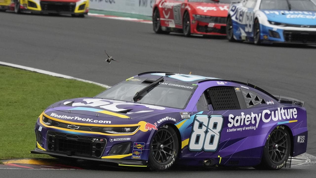 Van Gisbergen extends NASCAR Chicago street dominance
