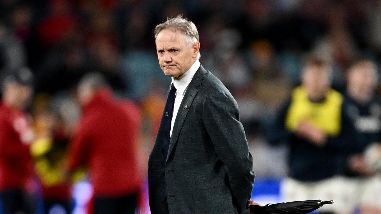 Schmidt lays down challenge to unlucky Wallaby