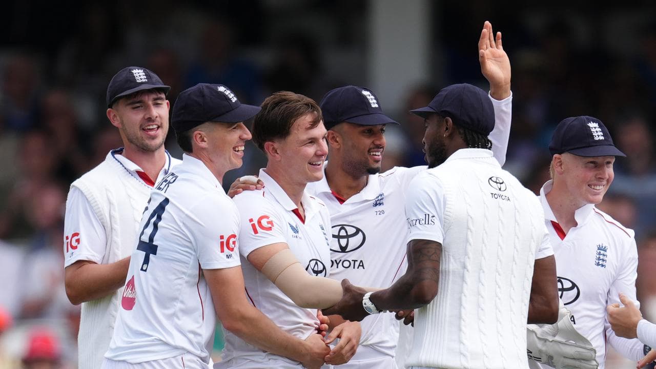 England edge first day of Blackcaps Test with debutant shining