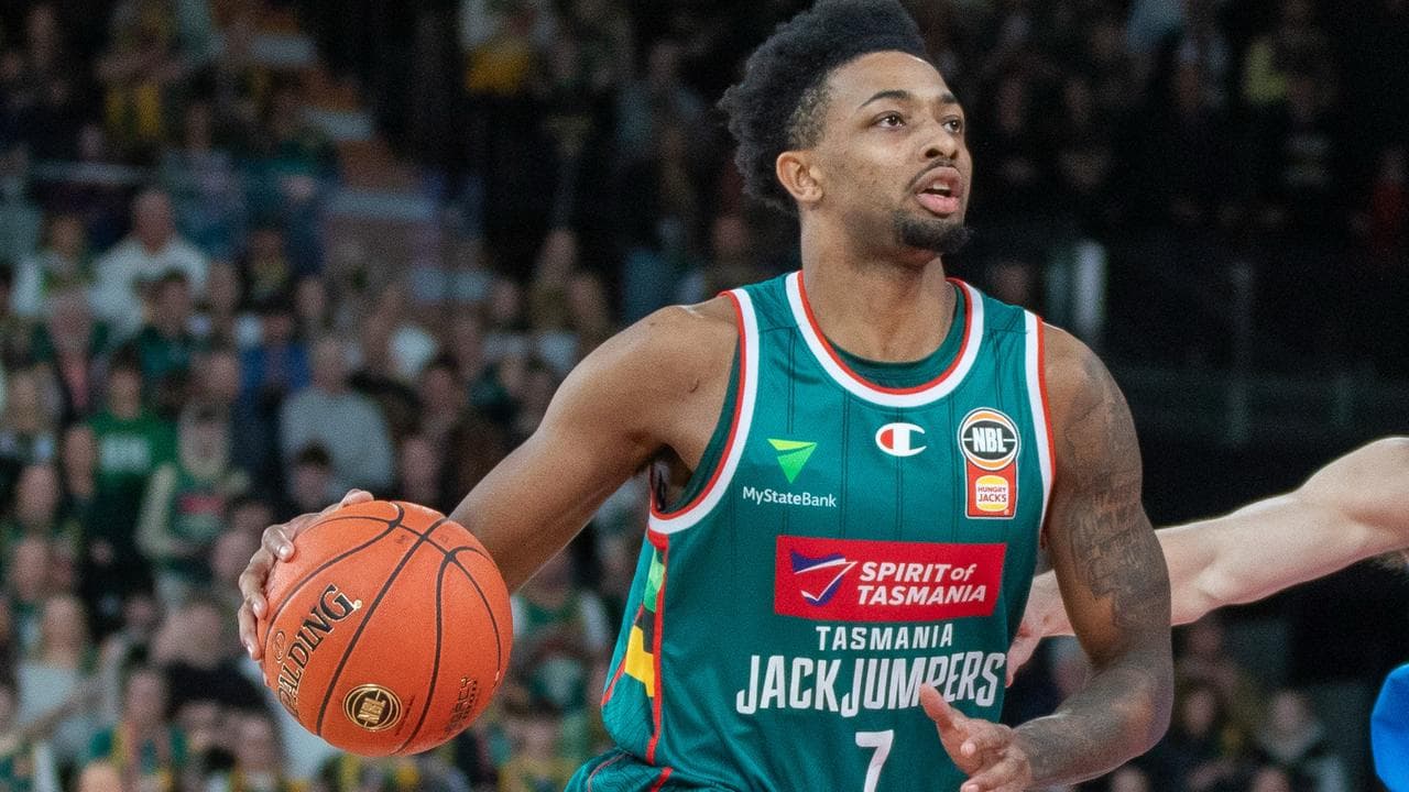 'Confusing call' mars Johnson magic as Tasmania win